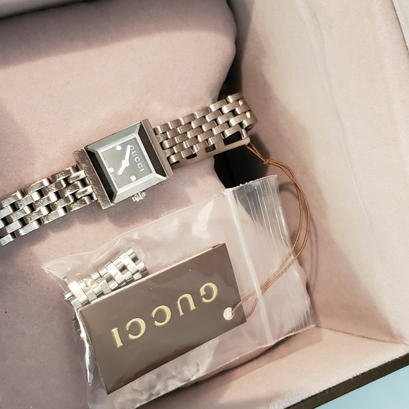Gucci Accessories - Authentic Gucci watch